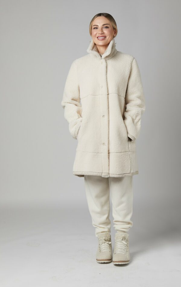 24/25 cappotto in shearling bouclè reversibile nappato panna - immagine 2
