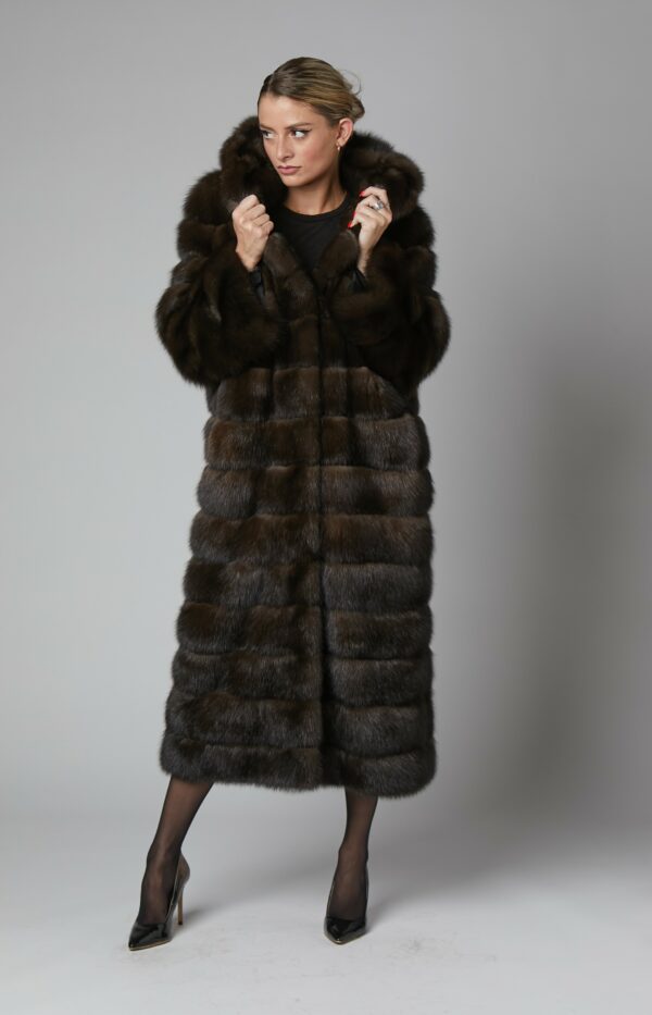 24/25 cappotto maxi con cappuccio in zibellino russo bargusinsky - immagine 2
