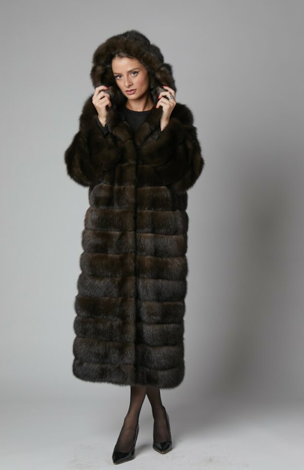 24/25 cappotto maxi con cappuccio in zibellino russo bargusinsky
