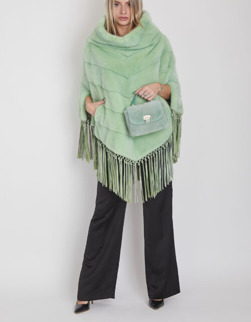 24/25 poncho in visone con frange menta