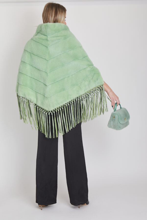 24/25 poncho in visone con frange menta - immagine 2
