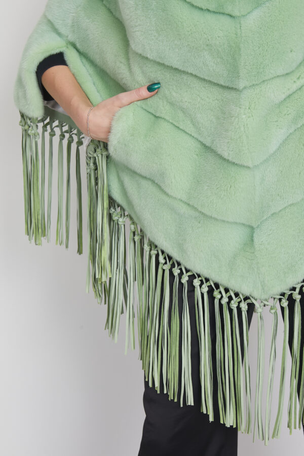 24/25 poncho in visone con frange menta - immagine 4