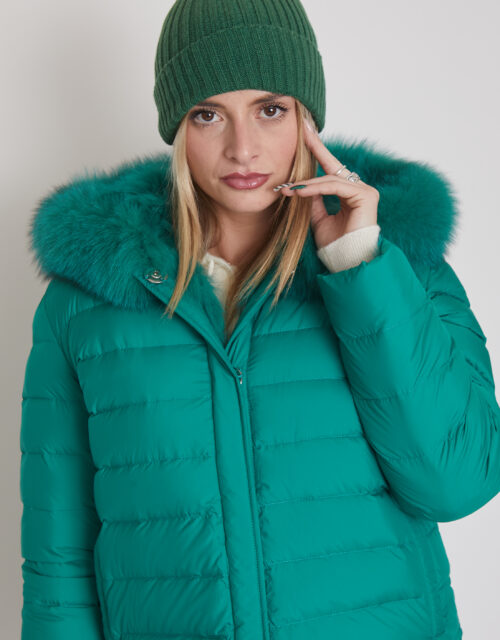 24/25 Cappellino in cashmere verde