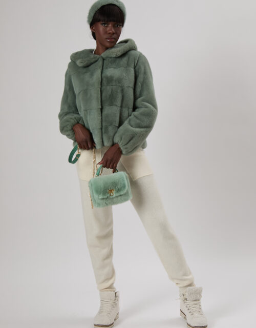 25/26 Giubbotto in visone colore verde salvia