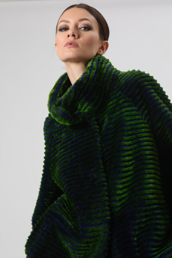 25/26 Giacca in shearling laserato blu notte e verde smeraldo reversibile - immagine 5