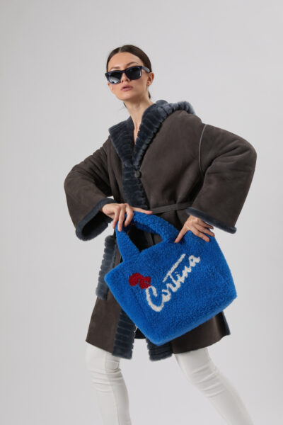 25/26 Borsa maxi in shearling bouclè blu elettrico