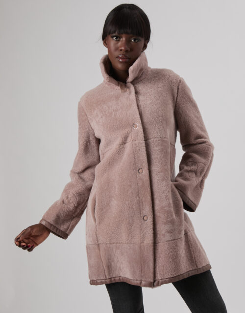 25/26 Cappotto in shearling bouclè reversibile colore lavanda