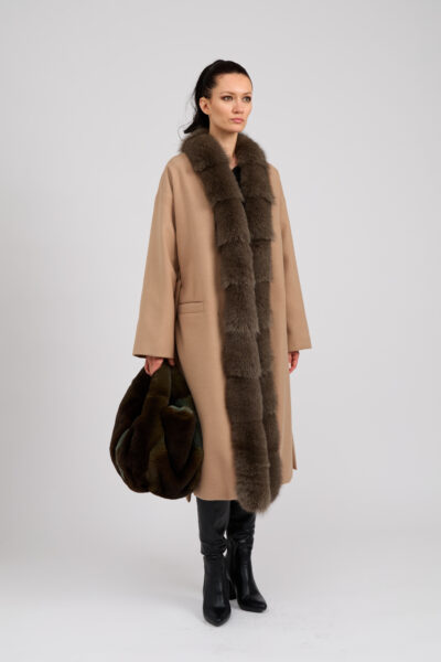 26/27 Cappotto maxi in cashmere colore beige con bordure in volpe tortora