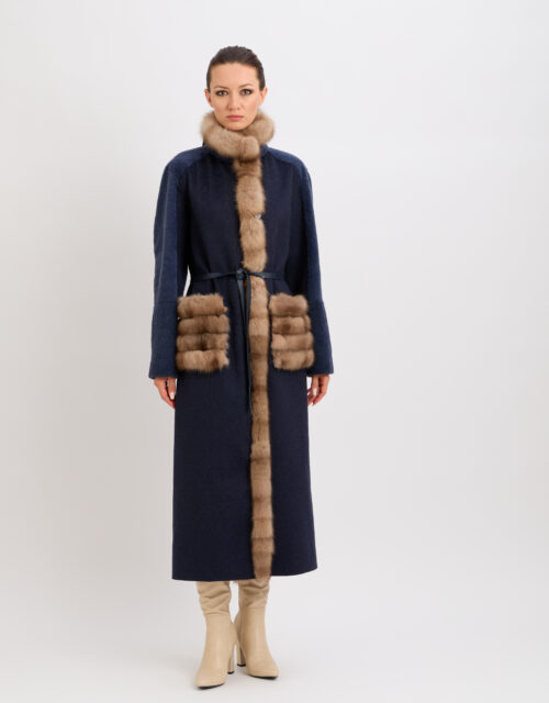 26/27 Cappotto maxi in cashmere e shearling con bordure in zibellino colore blu navy